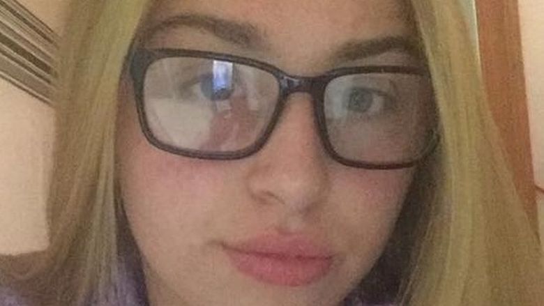 Adolescenta s-a dus la culcare cu o durere teribilă de cap. S-a trezit după patru zile, pe un pat de spital. Medicii s-au apropiat de ea și i-au spus adevărul şocant. „Nu m-am așteptat niciodată”