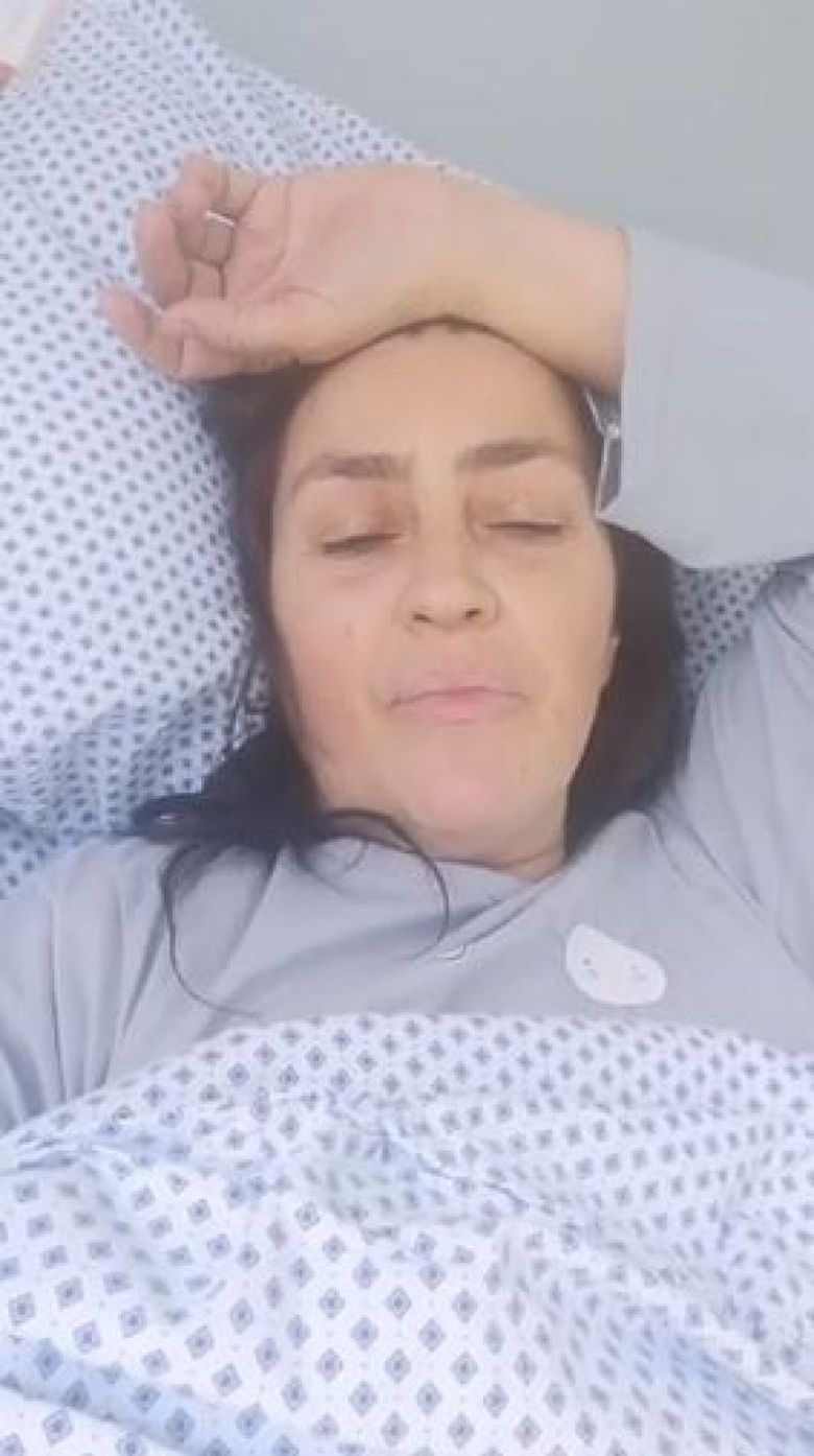 Rona Hartner a fost operată de urgență în urmă cu câteva ore. Cât de gravă este starea artistei Rona Hartner a fost operată de urgență în urmă cu câteva ore. Cât de gravă este starea artistei