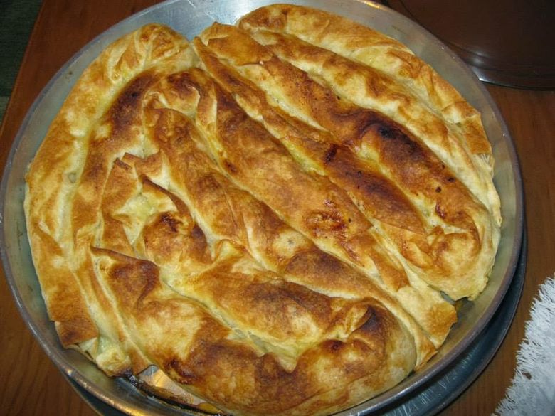 Păturată pe crumpi. Rețeta DELICIOASĂ din Banat Păturată pe crumpi. Rețeta DELICIOASĂ din Banat