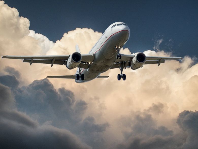 Un avion cu 149 de persoane la bord s-a prăbușit Un avion cu 149 de persoane la bord s-a prăbușit