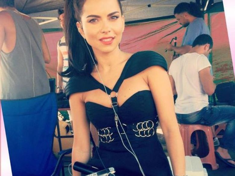 Inna acum e celebră în întreaga lume, dar nimeni nu a știut în ce condiții a trăit în Mangalia! Cum era ea în copilărie Inna acum e celebră în întreaga lume, dar nimeni nu a știut în ce condiții a trăit în Mangalia! Cum era ea în copilărie