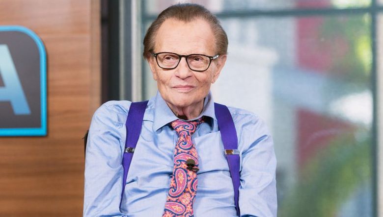 Jurnalistul american Larry King a suferit un atac de cord Jurnalistul american Larry King a suferit un atac de cord