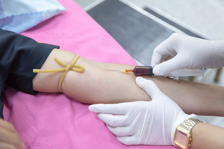 Simptomele care dau de gol leucemia! Aceasta este boala care poate trece neobservată pâna în stadiul terminal Simptomele care dau de gol leucemia! Aceasta este boala care poate trece neobservată pâna în stadiul terminal