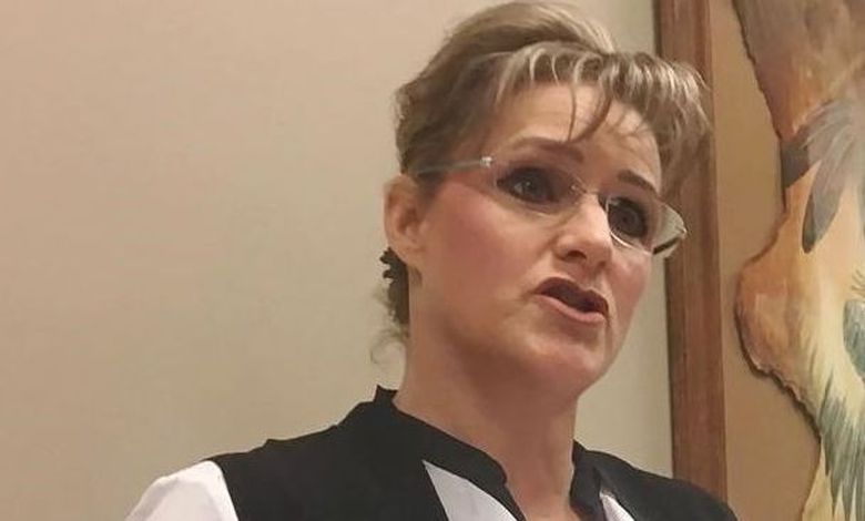 A fost diagnosticată cu cancer de colon la 40 de ani. Povestea unei eroine A fost diagnosticată cu cancer de colon la 40 de ani. Povestea unei eroine