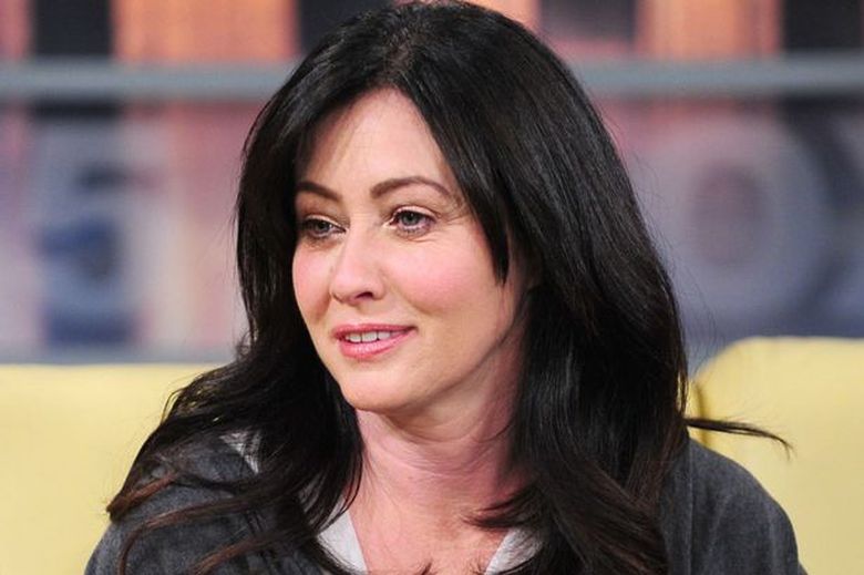Shannen Doherty a scăpat de cancer. Cum arată actrița acum Shannen Doherty a scăpat de cancer. Cum arată actrița acum