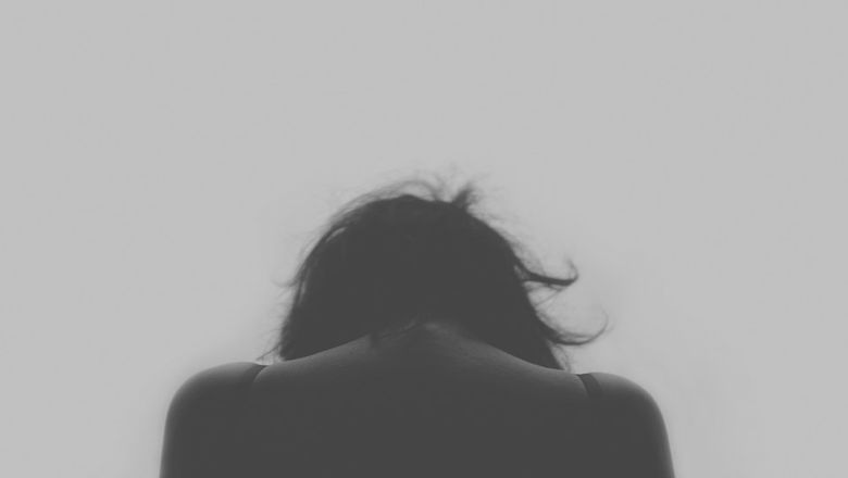 4 simptome aparent banale trădează cancerul ovarian! Cum faci diferenţa dintre această boală cumplită şi balonare! Mergi de urgenţă la medic dacă observi asta 4 simptome aparent banale trădează cancerul ovarian! Cum faci diferenţa dintre această boală cumplită şi balonare! Mergi de urgenţă la medic dacă observi asta