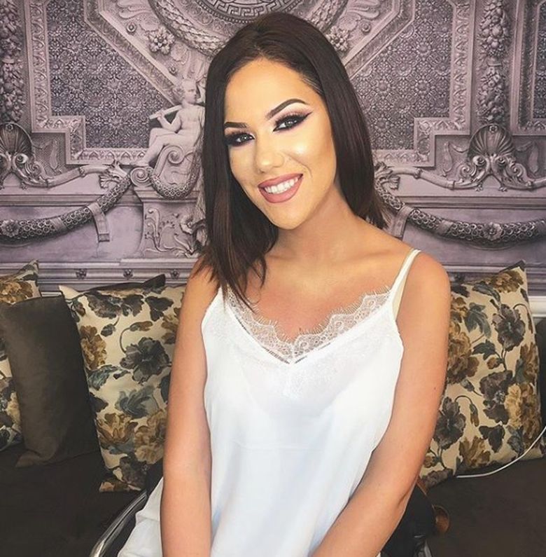 Raluca Munte de la Puterea Dragostei s-a dezbrăcat! Le-a arătat fanilor ce a văzut doar Ricardo Raluca Munte de la Puterea Dragostei s-a dezbrăcat! Le-a arătat fanilor ce a văzut doar Ricardo