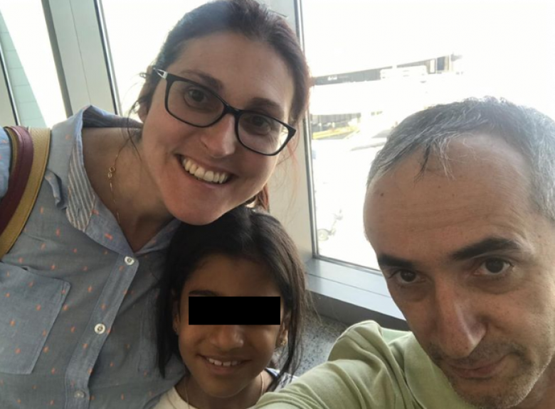 Prima fotografie cu Sorina și părinții adoptivi &icirc;n SUA