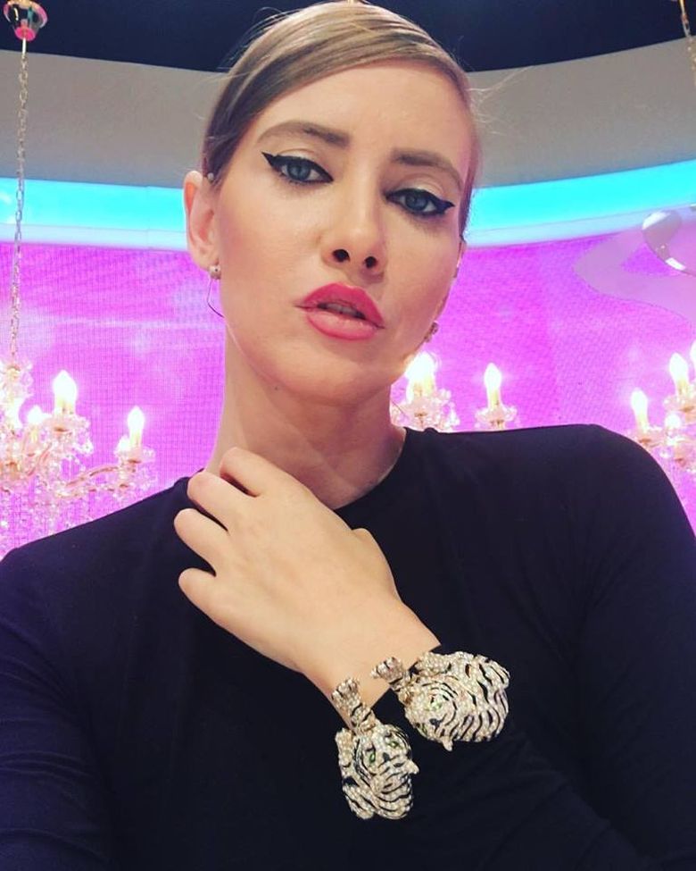 Iulia Albu, sfâșiată de durere la auzul veștii că Alexandra Măceșanu a fost declarată decedată! Iulia Albu, sfâșiată de durere la auzul veștii că Alexandra Măceșanu a fost declarată decedată!