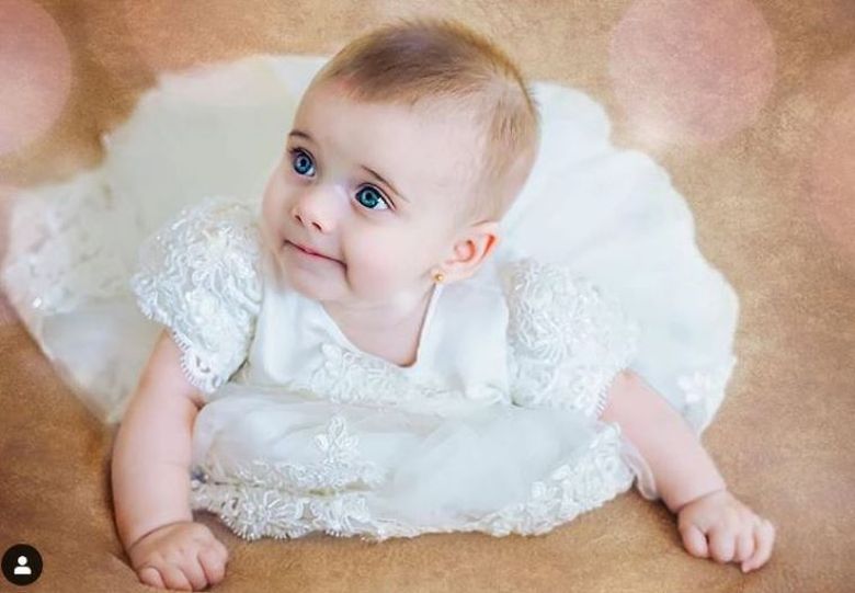 Am aflat adevărul! De ce s-a îmbrăcat Gabriela Cristea în rochie de mireasă la botezul fetiței sale! Am aflat adevărul! De ce s-a îmbrăcat Gabriela Cristea în rochie de mireasă la botezul fetiței sale!