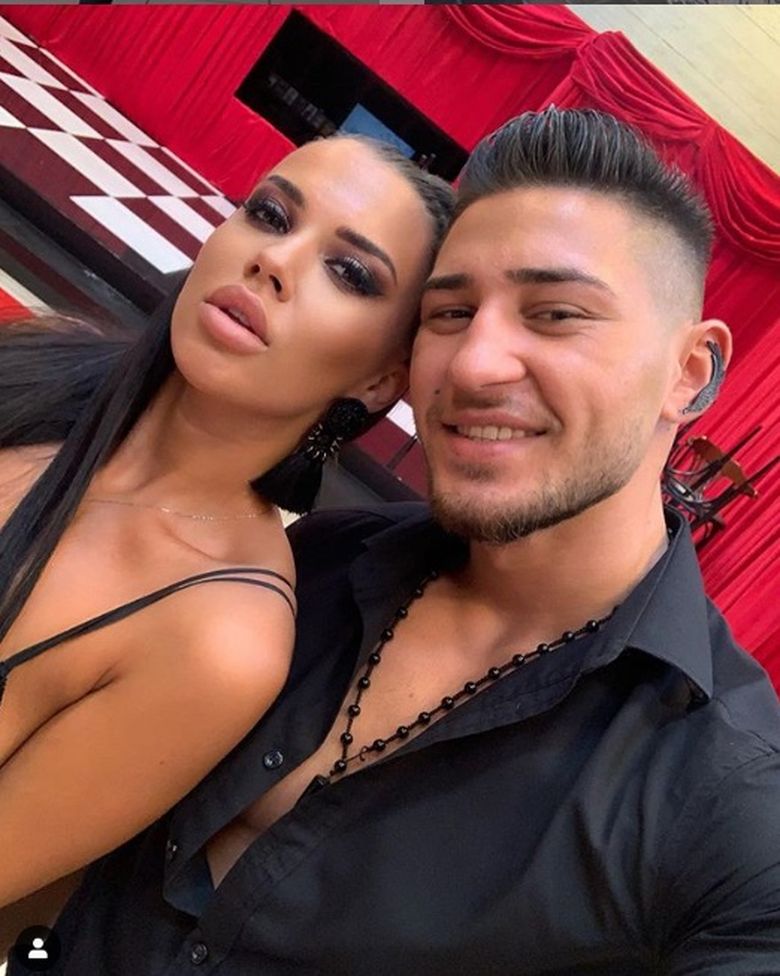 Andra de la Puterea dragostei, îndrăgostită până peste cap de Bogdan Mocanu: „Mă uimești din ce în ce mai mult” Andra de la Puterea dragostei, îndrăgostită până peste cap de Bogdan Mocanu: „Mă uimești din ce în ce mai mult”