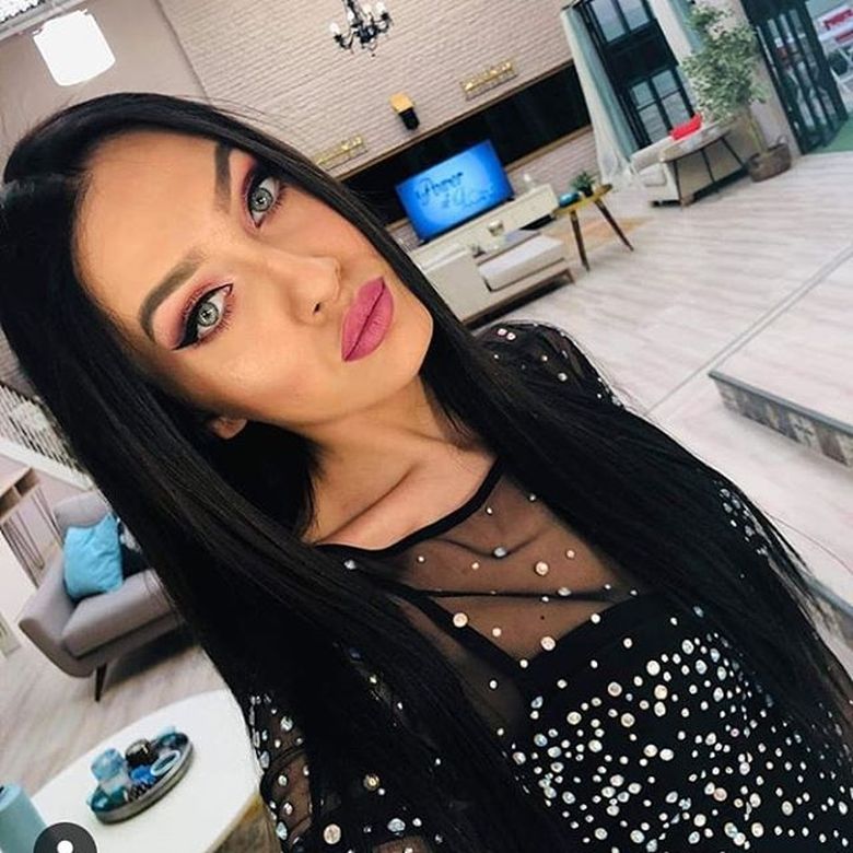 Bianca de la Puterea Dragostei, imagini din afara camerelor de filmat! Cum arată nemachiată și fără extensii - IATĂ de ce spune None că e de nerecunoscut!