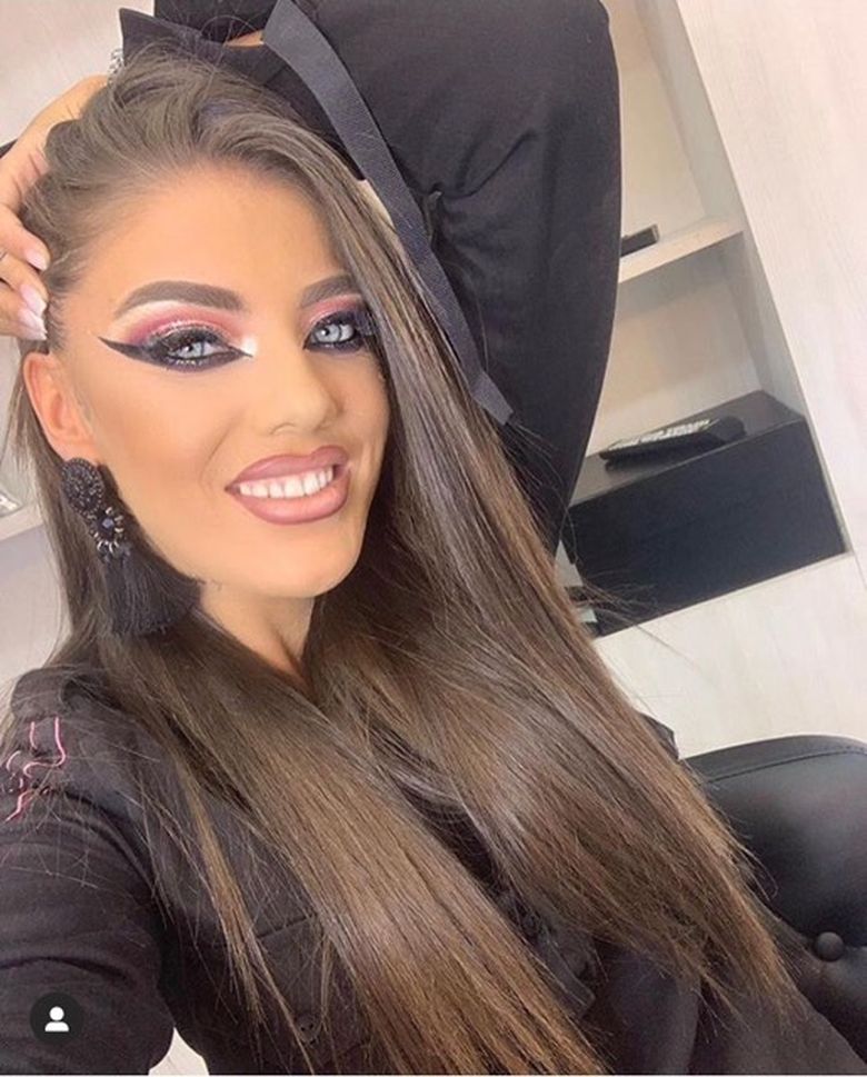 Cum arata Roxana NEMACHIATA? Putini oameni au vazut-o asa! Este TOTAL schimbata Cum arata Roxana NEMACHIATA? Putini oameni au vazut-o asa! Este TOTAL schimbata