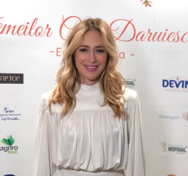 Clara Bomboe, Director de programe Kanal D, premiata la „Gala Femeilor care daruiesc sanatate”