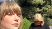 MAma cântăreței Taylor Swift suferă de o tumoră gravă pe creier