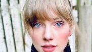 MAma cântăreței Taylor Swift suferă de o tumoră gravă pe creier