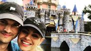 Mila Kunis și Ashton Kutcher la un pas de despărțire. „Ashton o ignoră...” 