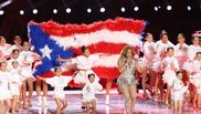 Jennifer Lopez și Shakira, spectacol incendiar la 50 și 43 de ani
