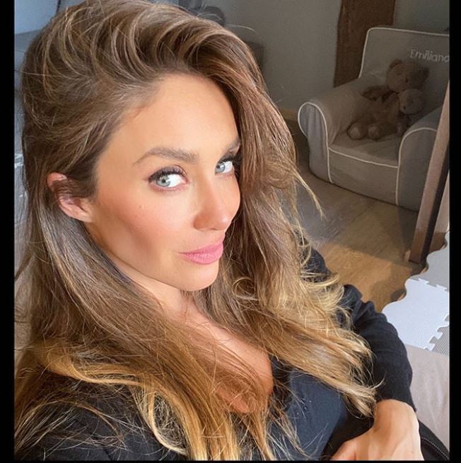 Anahi a născut