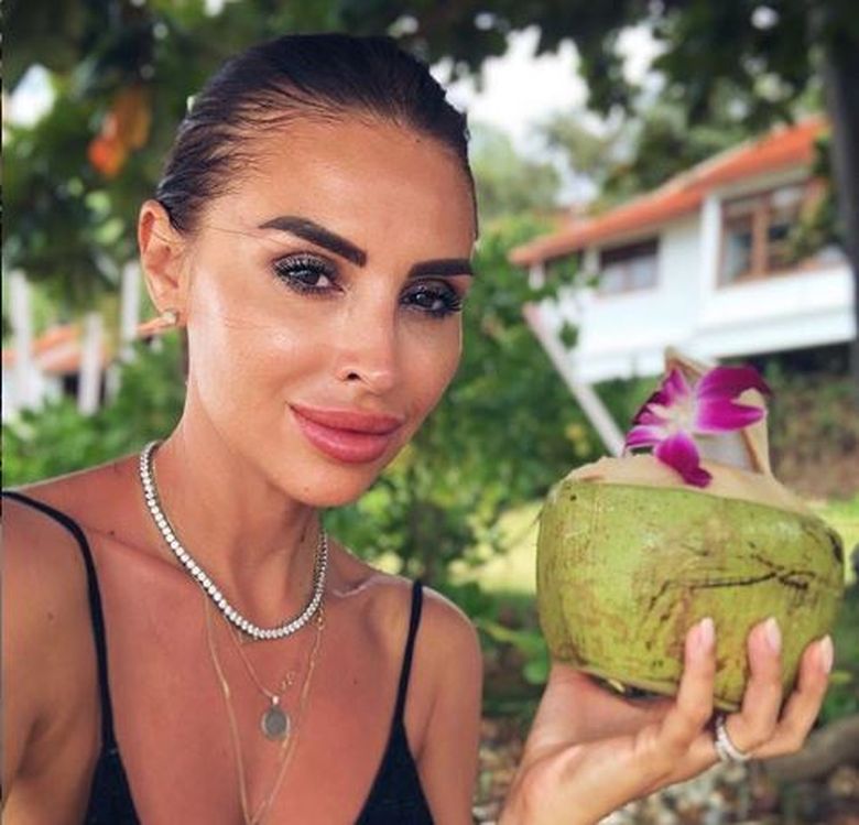 Roxana Blagu este însărcinată! Vedeta a dat astăzi vestea cea mare Roxana Blagu este însărcinată! Vedeta a dat astăzi vestea cea mare