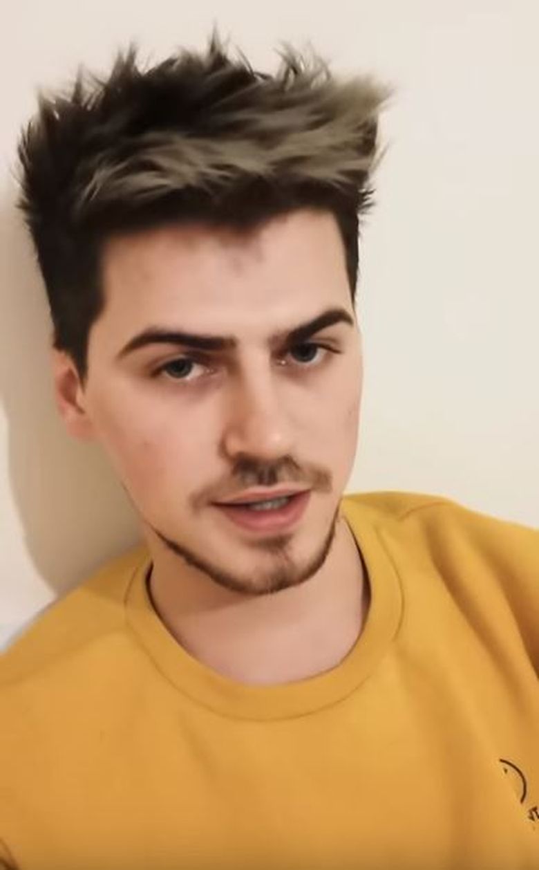 Fostul iubit cu care Bianca de la Puterea Dragostei a făcut videochat rupe tăcerea, după ce s-a spus că el ar fi publicat imaginile compromițătoare: „Chiar râd foarte mult” Fostul iubit cu care Bianca de la Puterea Dragostei a făcut videochat rupe tăcerea, după ce s-a spus că el ar fi publicat imaginile compromițătoare: „Chiar râd foarte mult”