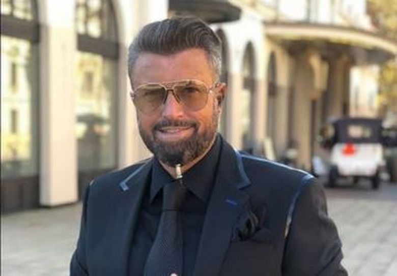 Bote le face praf pe artistele României! “Au lenjerie de proastă calitate şi se consideră şmechere”! Designerul spune ce crede despre Delia, Loredana sau Lidia Buble! Bote le face praf pe artistele României! “Au lenjerie de proastă calitate şi se consideră şmechere”! Designerul spune ce crede despre Delia, Loredana sau Lidia Buble!