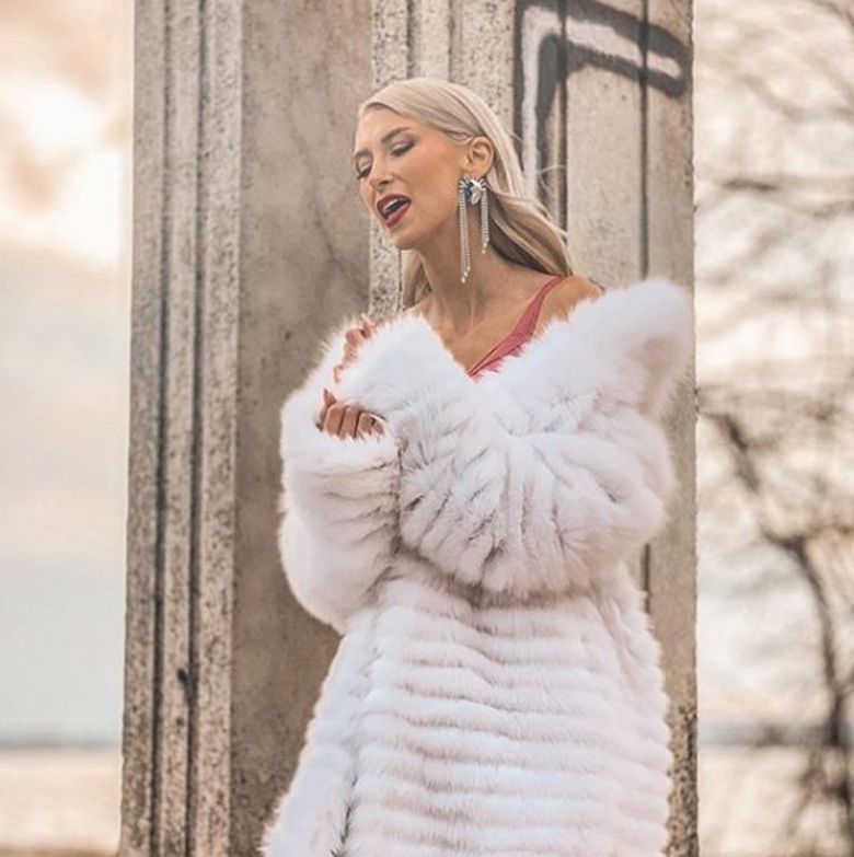 Andreea Bălan, strigăt de ajutor către fanii ei Andreea Bălan, strigăt de ajutor către fanii ei