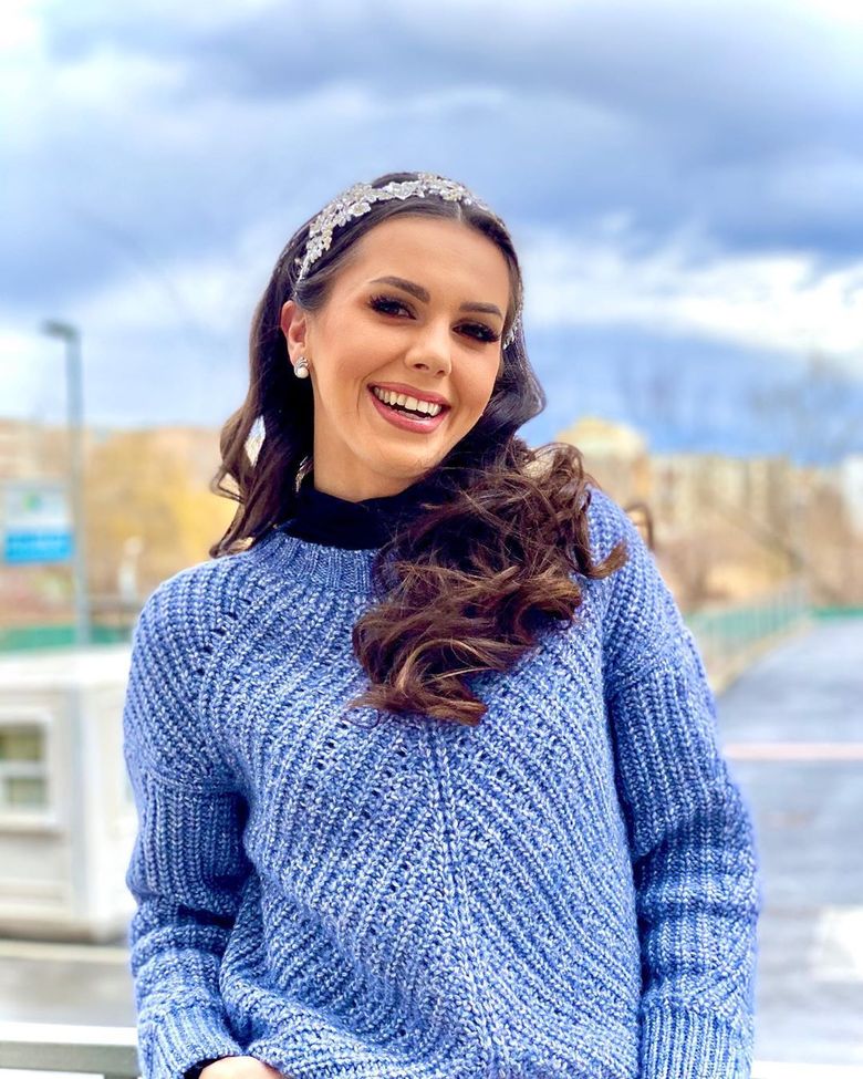 O cântăreață celebră de muzică populară, operată de urgență, în Franța! Cum se simte acum Georgiana Lobonț? Detalii exclusive O cântăreață celebră de muzică populară, operată de urgență, în Franța! Cum se simte acum Georgiana Lobonț? Detalii exclusive