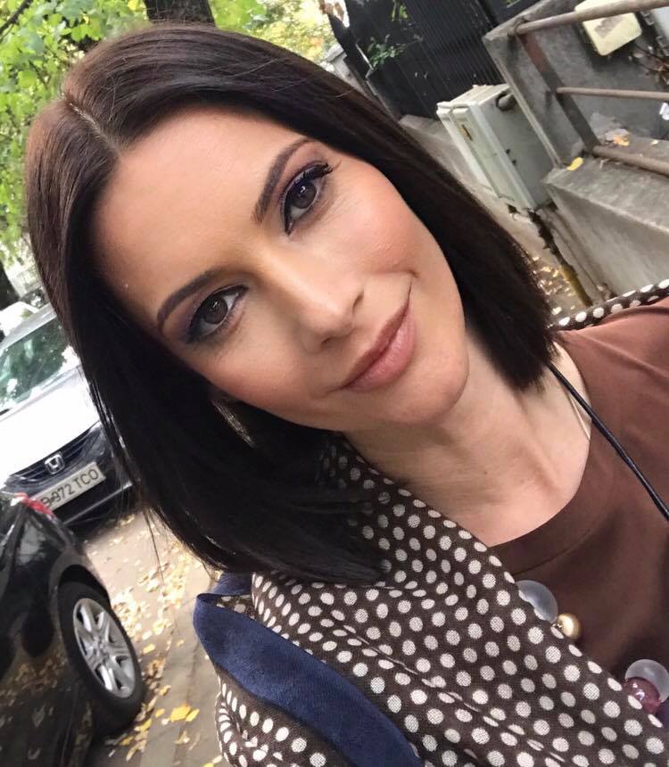 Andreea Berecleanu NU &icirc;și poate vedea familia, din cauza pandemiei de coronavirus. &bdquo;Nu am vizitat de aproape două săptăm&acirc;ni...&rdquo;