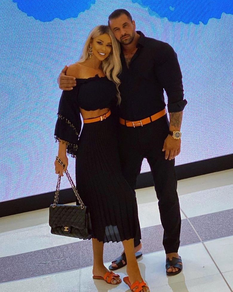 Primele imagini cu Bianca Drăguşanu şi Alex Bodi după ce s-au împăcat. Cei doi au petrecut cu doi îndrăgostiţi Primele imagini cu Bianca Drăguşanu şi Alex Bodi după ce s-au împăcat. Cei doi au petrecut cu doi îndrăgostiţi