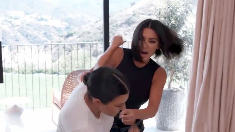surori, scandal, televizor, kim kardashian, kourtney kardashian surori, scandal, televizor, kim kardashian, kourtney kardashian