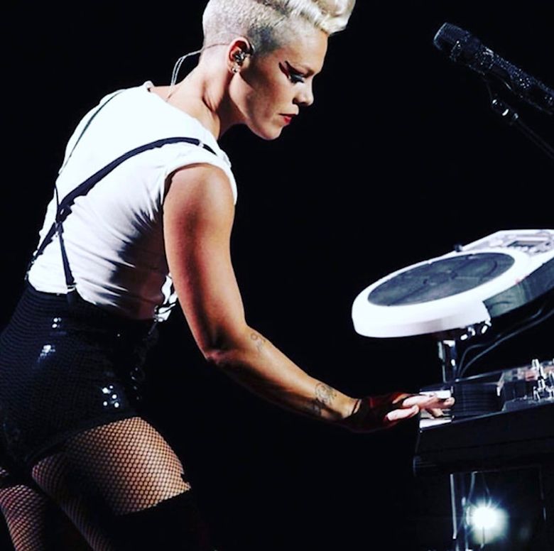 pink, solista, coronavirus, pink infectata, pink coronavirus