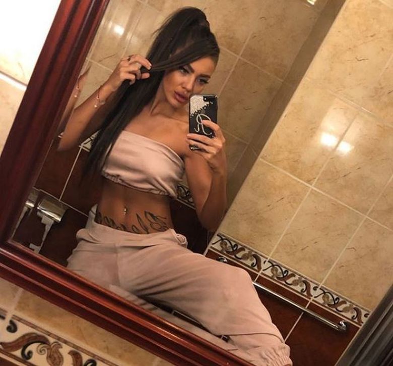 Primele imagini cu Roxana de la Puterea Dragostei după ce s-a bătut cu Andreea Pirui! "Am decis să plec..." Primele imagini cu Roxana de la Puterea Dragostei după ce s-a bătut cu Andreea Pirui! "Am decis să plec..."