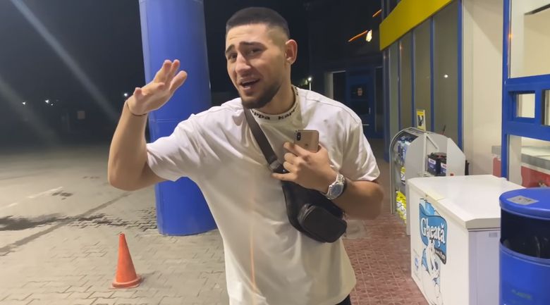 Bogdan Mocanu, mort de beat după ce s-a despărțit de Andra Volos: „Nu ești bun de nimic” Bogdan Mocanu, mort de beat după ce s-a despărțit de Andra Volos: „Nu ești bun de nimic”