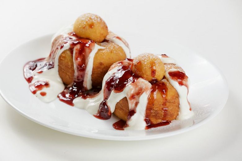 Papanași Cea mai deliciosă rețetă tradițională Papanași Cea mai deliciosă rețetă tradițională