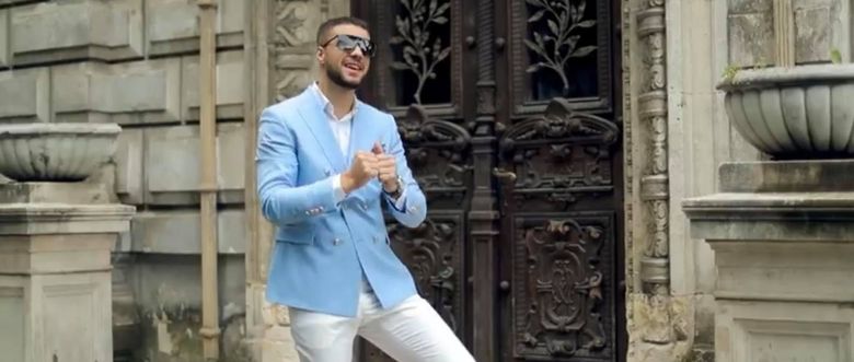 Detaliul care i-a scapat lui Culita Sterp si i-a socat pe fani, in ultimul videoclip lansat! Piesa a facut record de vizualizari in 24 de ore! Aparitie misterioasa Detaliul care i-a scapat lui Culita Sterp si i-a socat pe fani, in ultimul videoclip lansat! Piesa a facut record de vizualizari in 24 de ore! Aparitie misterioasa