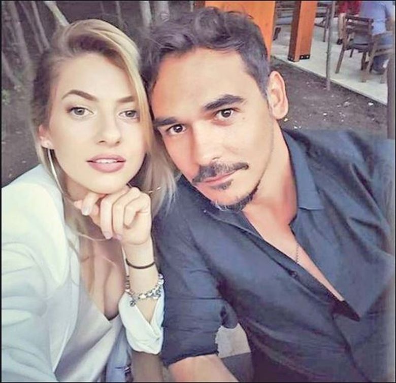 De ce s-au despărțit Răzvan și Lidia Buble. S-au aflat detalii intime De ce s-au despărțit Răzvan și Lidia Buble. S-au aflat detalii intime