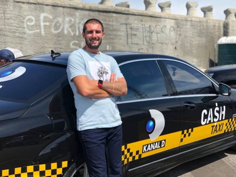 Ce îl face irezistibil pe Cătălin Cazacu! A recunoscut chiar el: „Frumusețea nu este punctul meu forte, trebuie să compensez cu…” Ce îl face irezistibil pe Cătălin Cazacu! A recunoscut chiar el: „Frumusețea nu este punctul meu forte, trebuie să compensez cu…”
