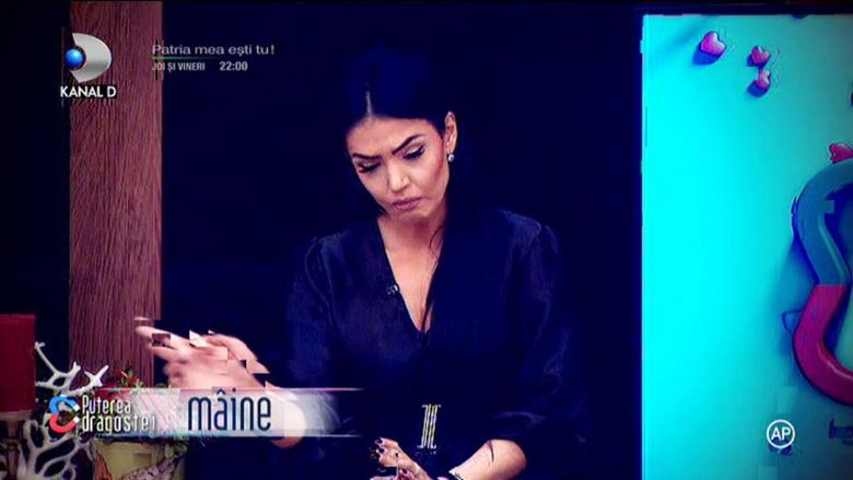Daiana, dată afară din platou de către Andreea Mantea Daiana, dată afară din platou de către Andreea Mantea
