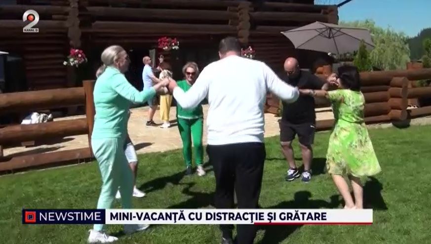 minivacanta, turisti, preparate traditionale, vacanta sf maria