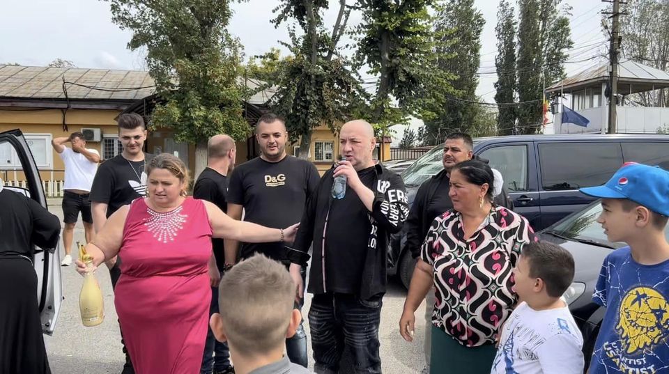 leo de la strehaia inchisoare, leo de la strehaia eliberat