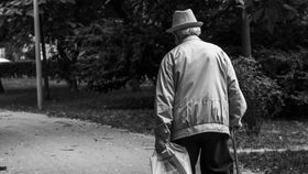 Undă verde pentru majorarea pensiilor. De când vor avea bătrânii mai mulți bani?