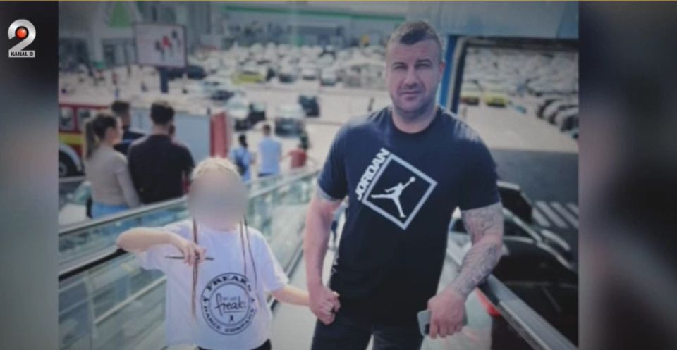 bataie din cauza dedicatiilor 