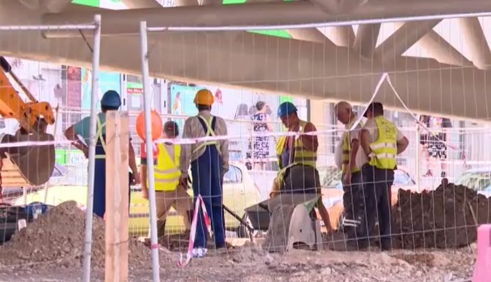 guvern, salariul minim, muncitori romania 