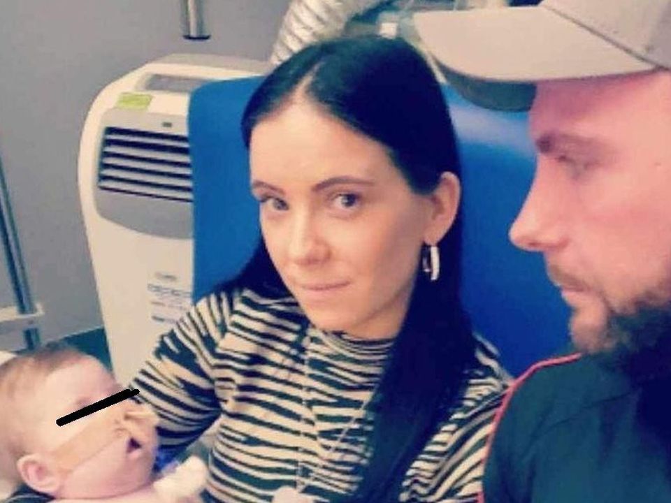 bebelus opt luni deconectat aparate 