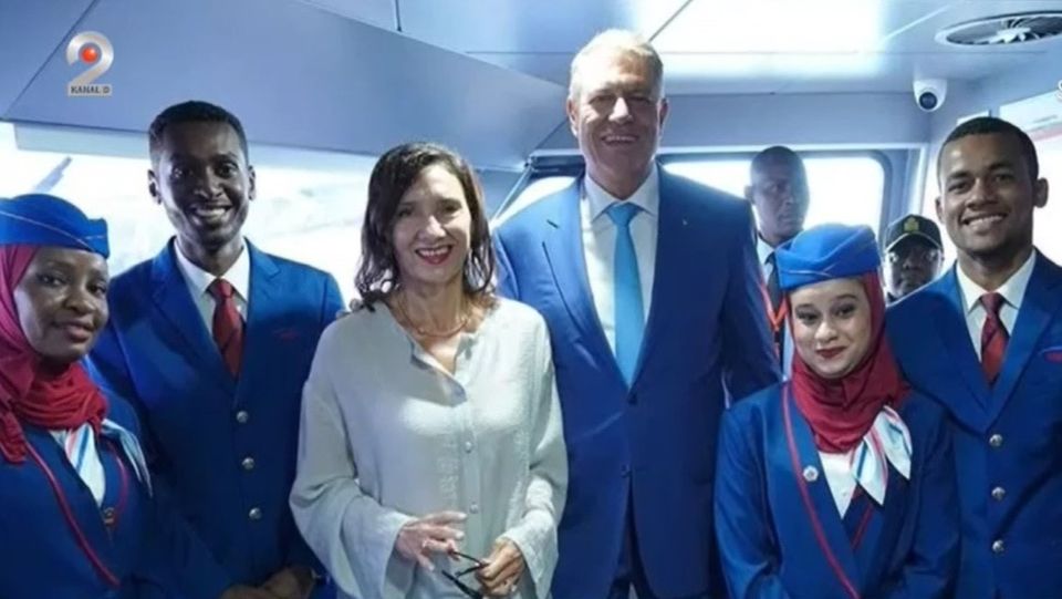 klaus iohannis africa, carmen iohannis, klaus iohannis turneu 