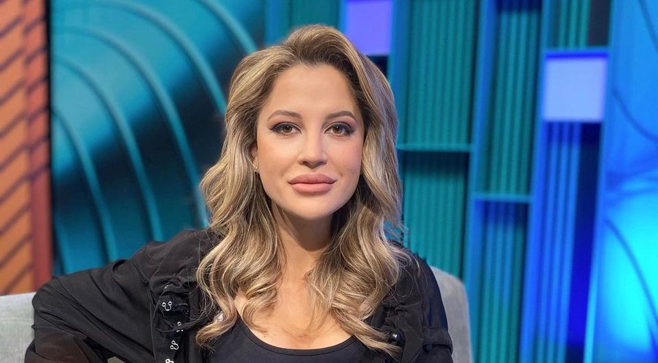 bianca iordache, prezentatoarea &bdquo;Play IT&rdquo; 