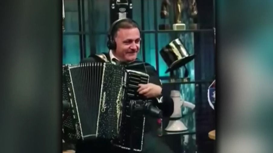 lege deepfake, filmulete trucate, filmulete deepfake, politicieni retele de socializare 