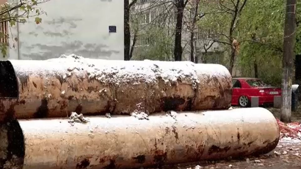 apa calda, caldura, nicusor dan, avarii radet 