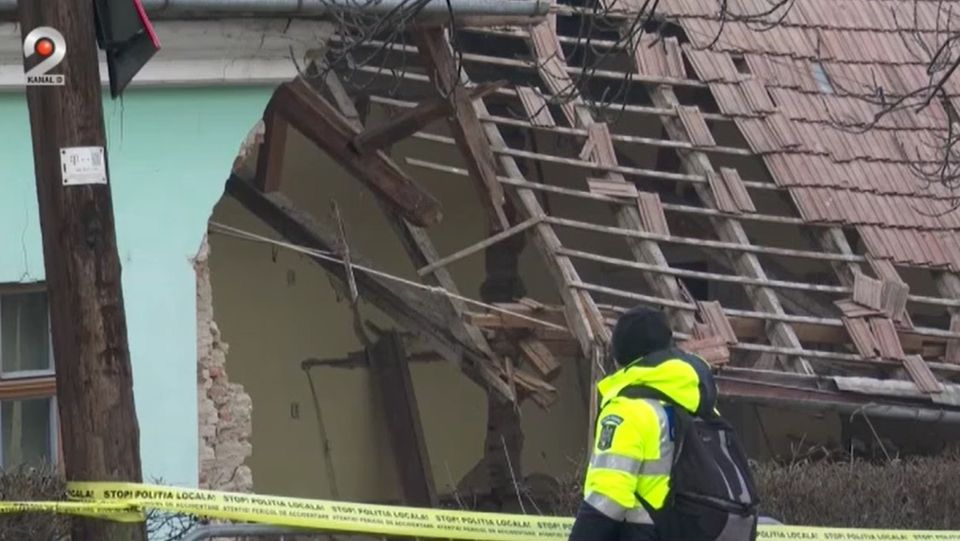 internat prabusit, tragedie odorheiu secuiesc, baiat ucis daramaturi, ligia deca 